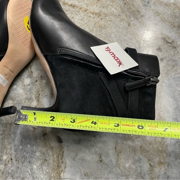 Tory Burch T HARDWARE 55MM KITTEN HEEL BOOTIES in Perfect Black Women’s 5 - Picture 5 of 12
